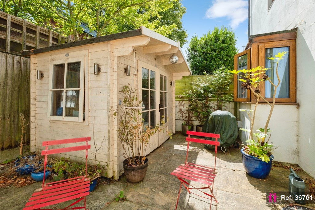 I 